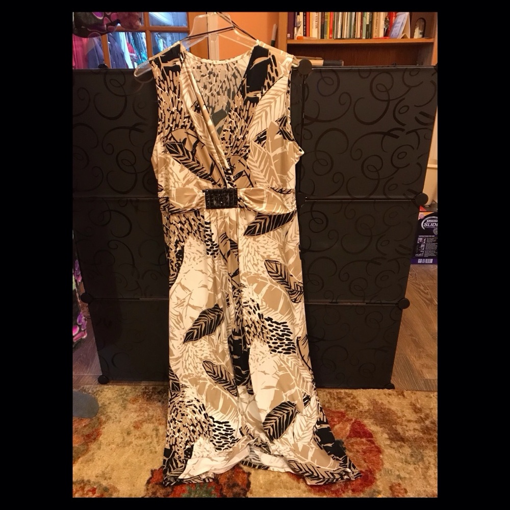 Tropical print maxi dress with bead detail.